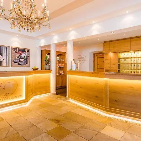 Dreisonnen Серфаус