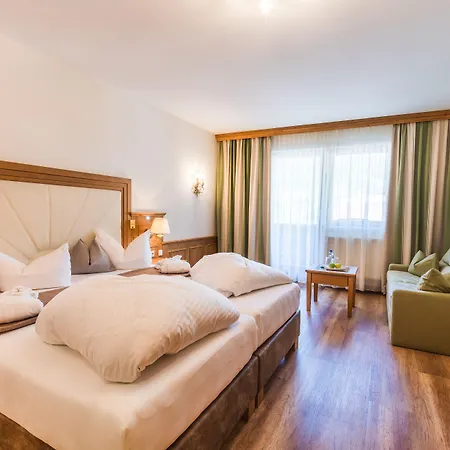 Dreisonnen 4* Серфаус